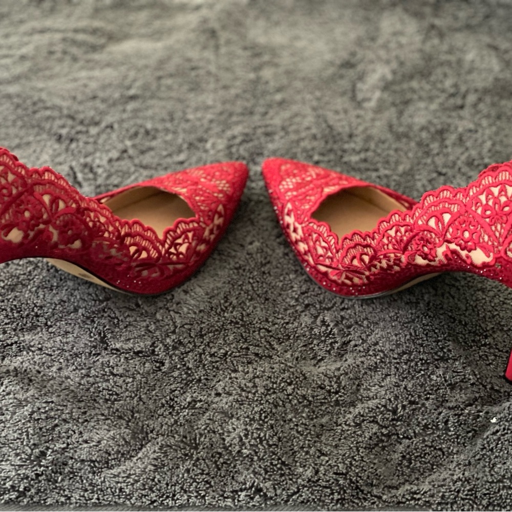 Red Lace Women's Shoes - Picture 2 of 3